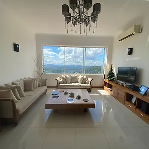 https://the-heavens-villa-kandy.kandyhotelsnow.com